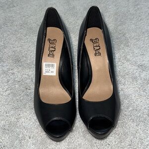 Brash Black Heels Classic Elegance